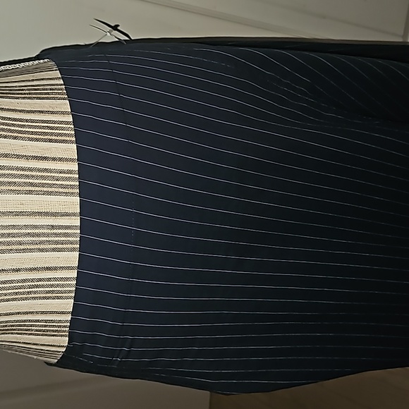 AUGUST 1 EIGHT Women Pin Stripe pattern Circle Asymmetrical cut Size S - Picture 4 of 16